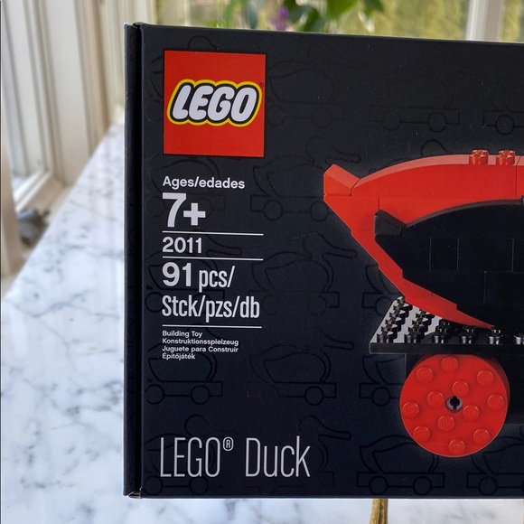LEGO • Collector Item • 2011 Employee Gift • Duck Building Set • Sealed - Picture 4 of 6